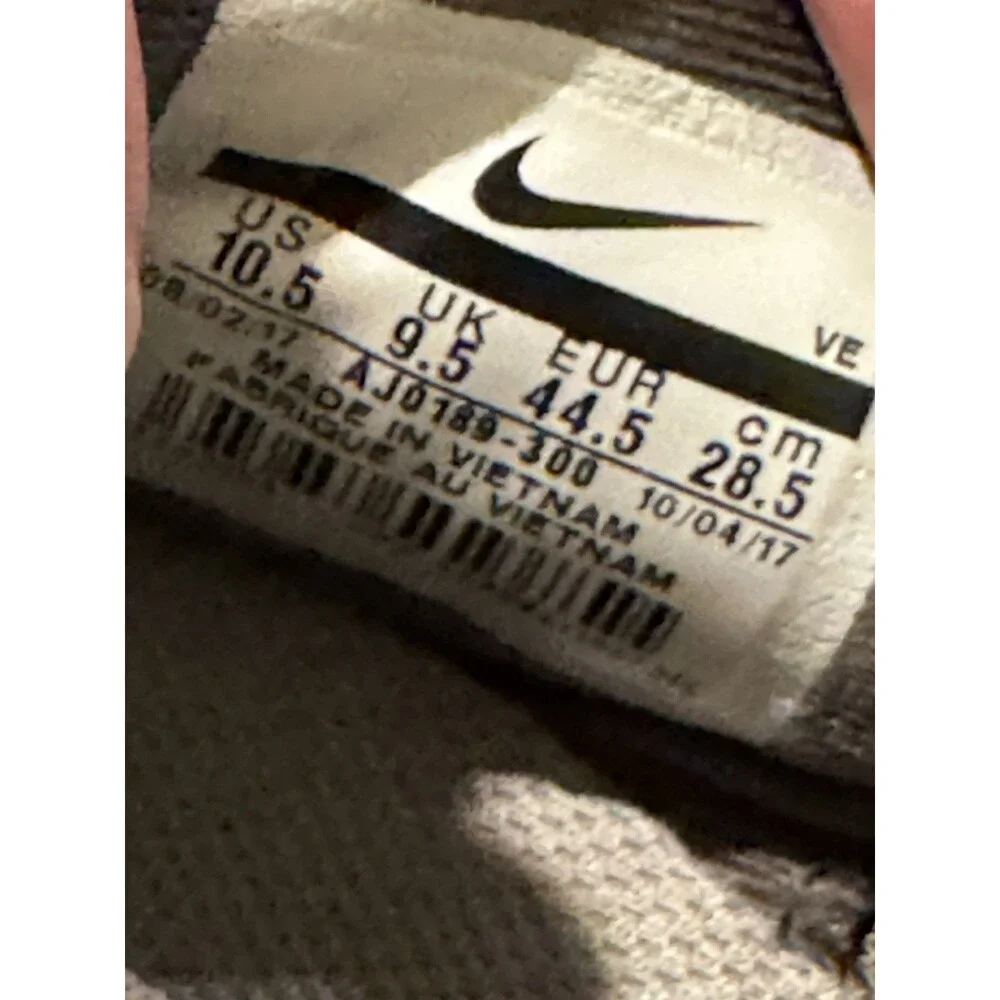 Nike 70 2798